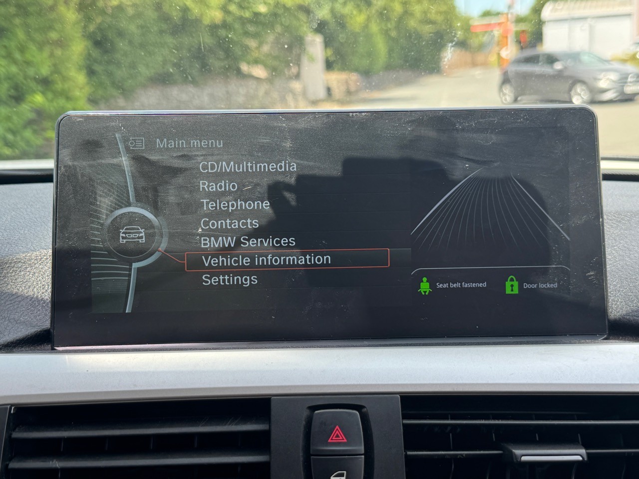 BMW original menu retained after BMW 320d F30 screen upgrade