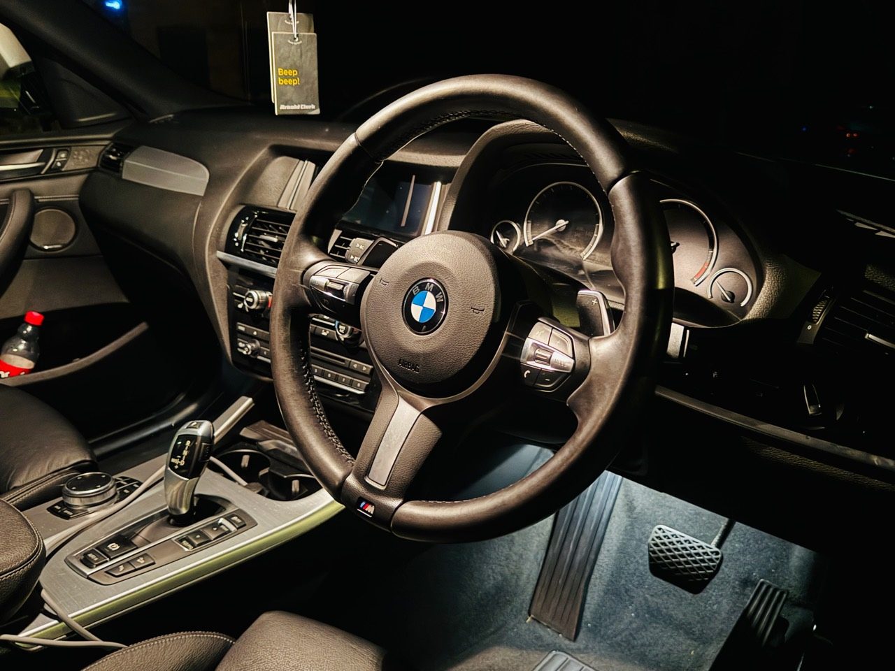 BMW X4 F26 interior before CarPlay activation check