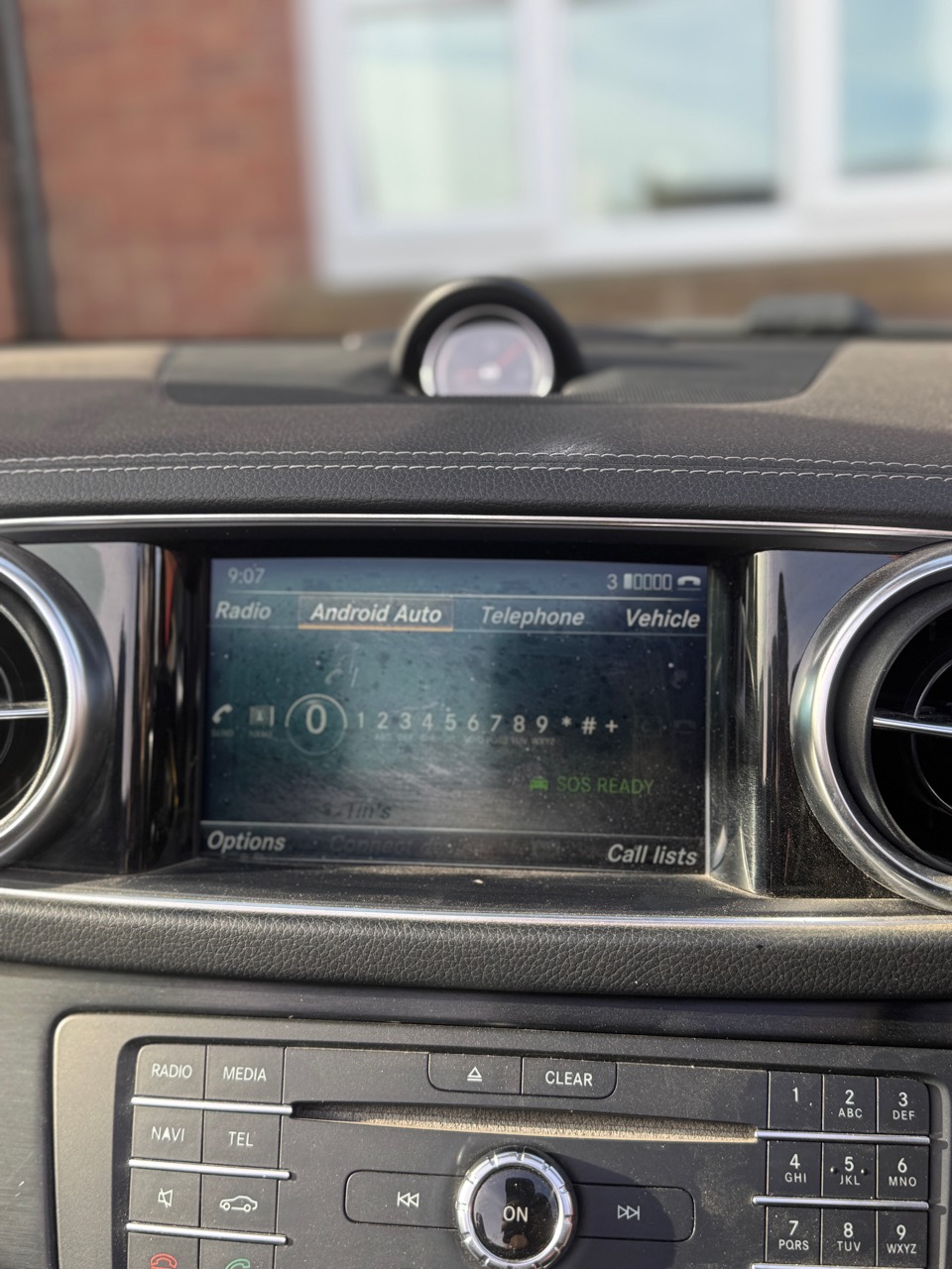 Original Mercedes SL400 menu showing Android Auto as an available option